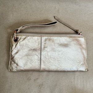 Hobo Vida Gold Leather Wristlet with Rose Gold coloured Hardware. 10" x 5" x 0.5
